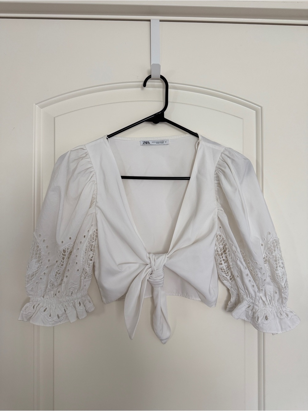 Zara White Eyelet Puff-Sleeve Tie-Front Blouse